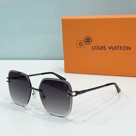 Picture of LV Sunglasses _SKUfw57303821fw